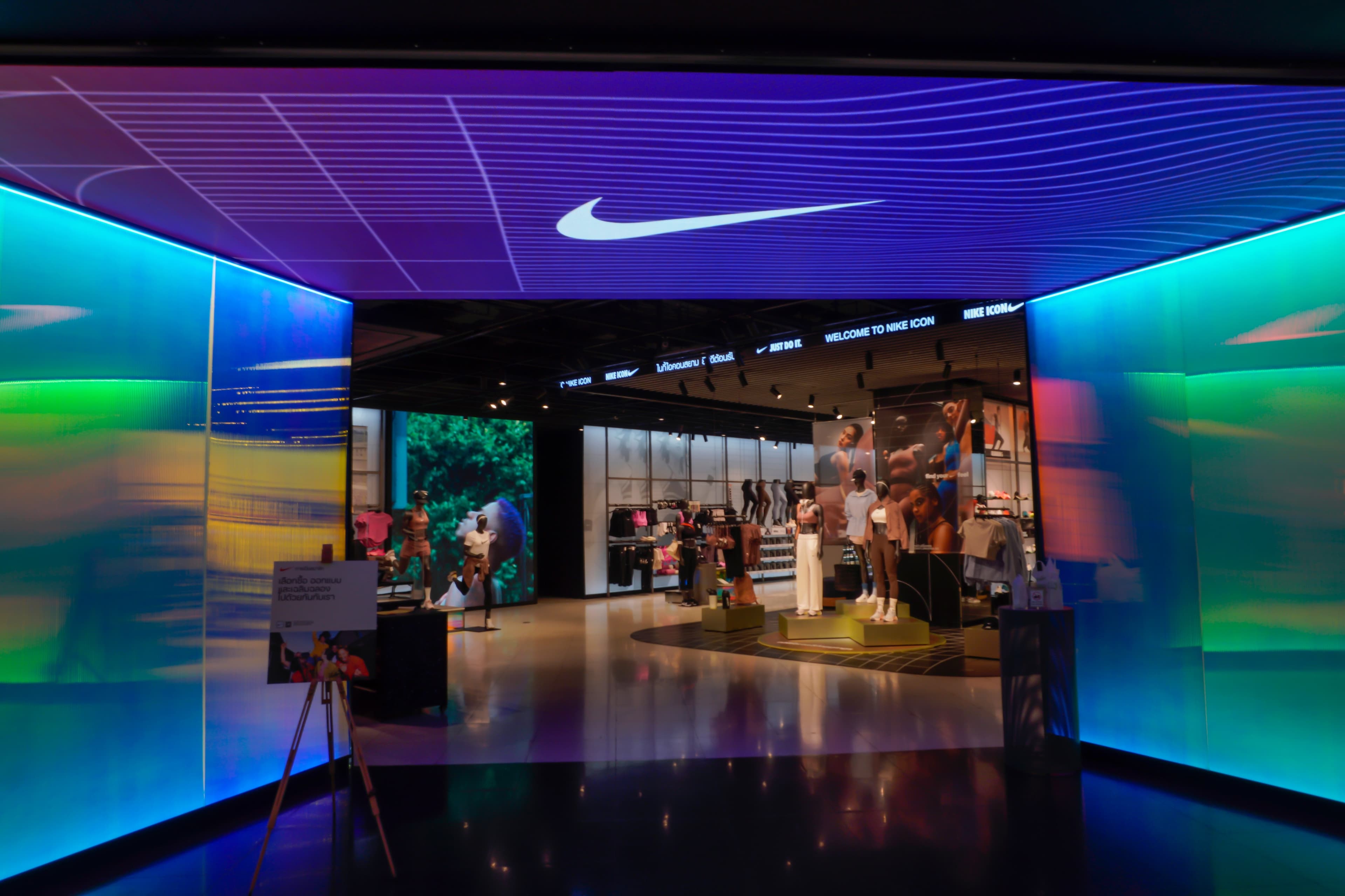 Nike store entrance made with digital signage for more immersive store experience